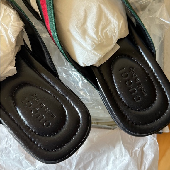 Brand New Men’s Gucci Black and Green Red Stripe Sandals - Picture 4 of 5